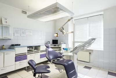 Первая семейная стоматология Петербурга