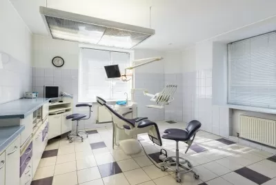 Первая семейная стоматология Петербурга