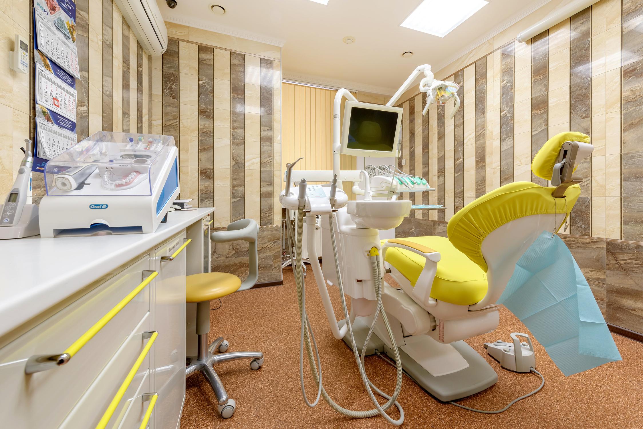 Стома сеть стоматологических клиник спб