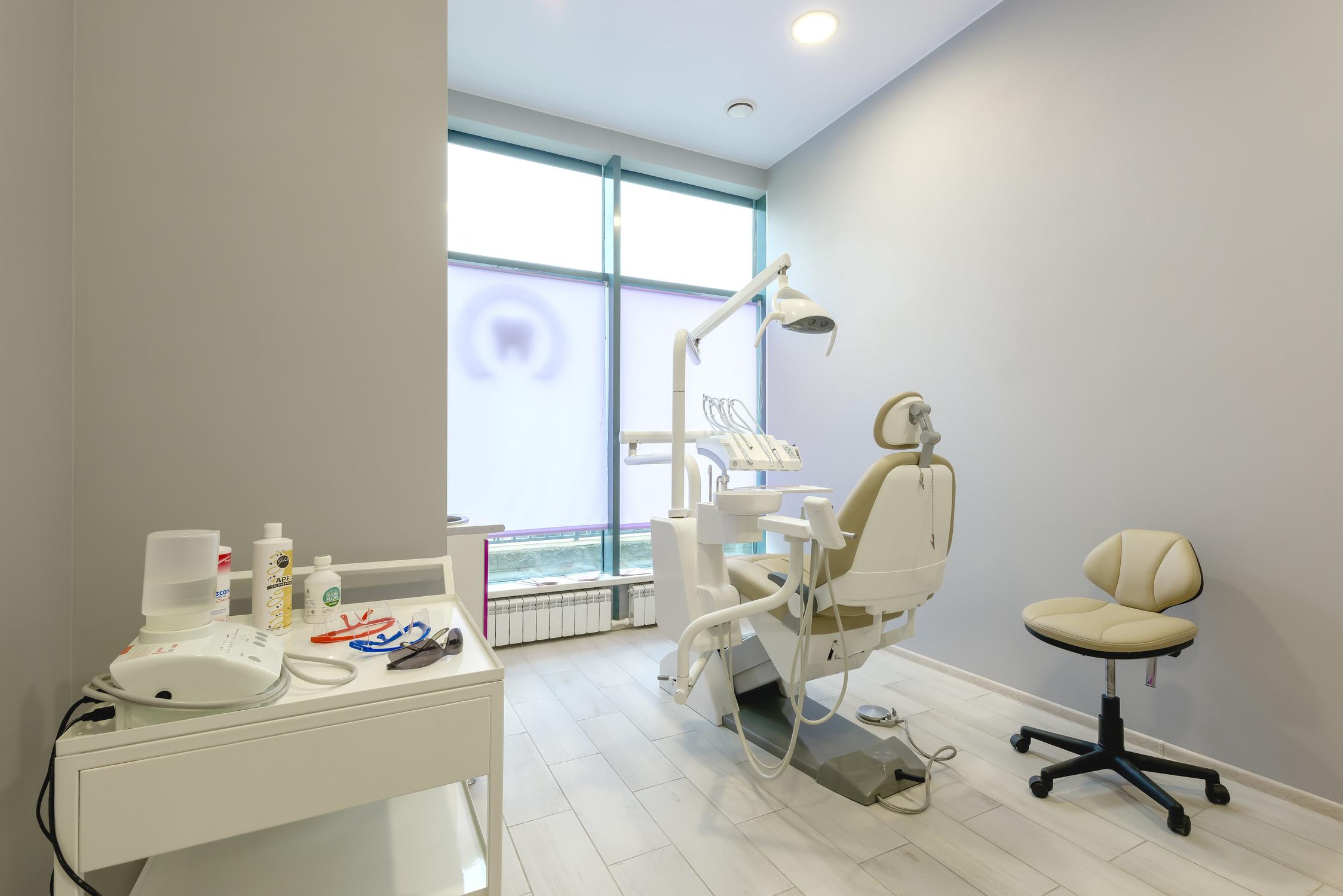 Esthetic dent. Дентал клаб Тосно. Aesthetic Dental Clinic СПБ на мебельной. Aesthetic Dental Club мебельная. Дентал клаб Тбилиси.