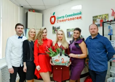 Центр семейной стоматологии на улице Бадаева, 1 к 1