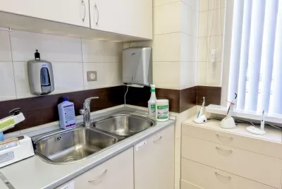 Клиника стоматологии и имплантации Ювелирная работа