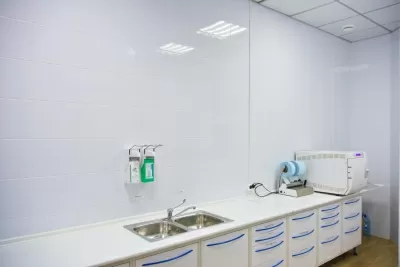 Стоматология White