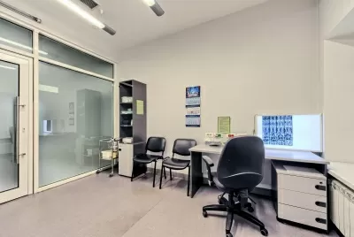 Американская Медицинская Клиника