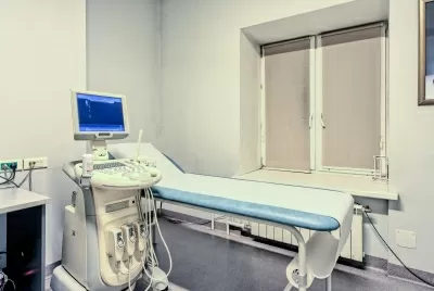 Американская Медицинская Клиника