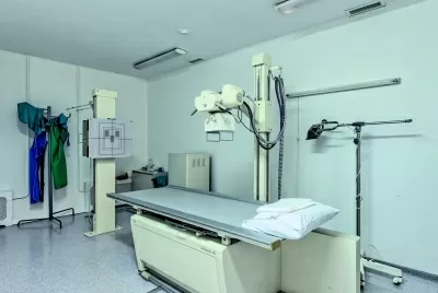 Американская Медицинская Клиника