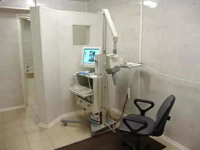 Стоматолог