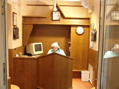 Стоматолог