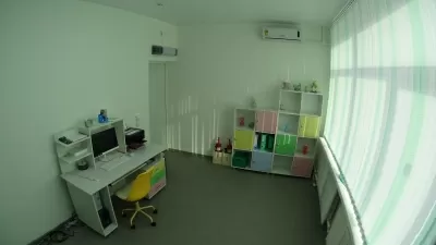 Веселый крокодил