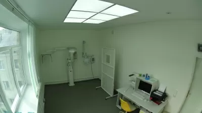 Веселый крокодил