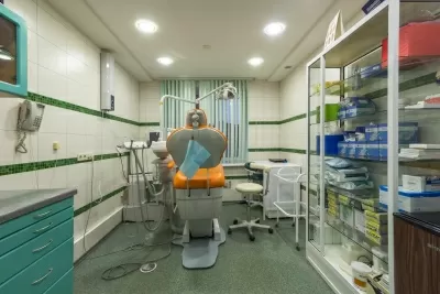 Клиника Стоматолог