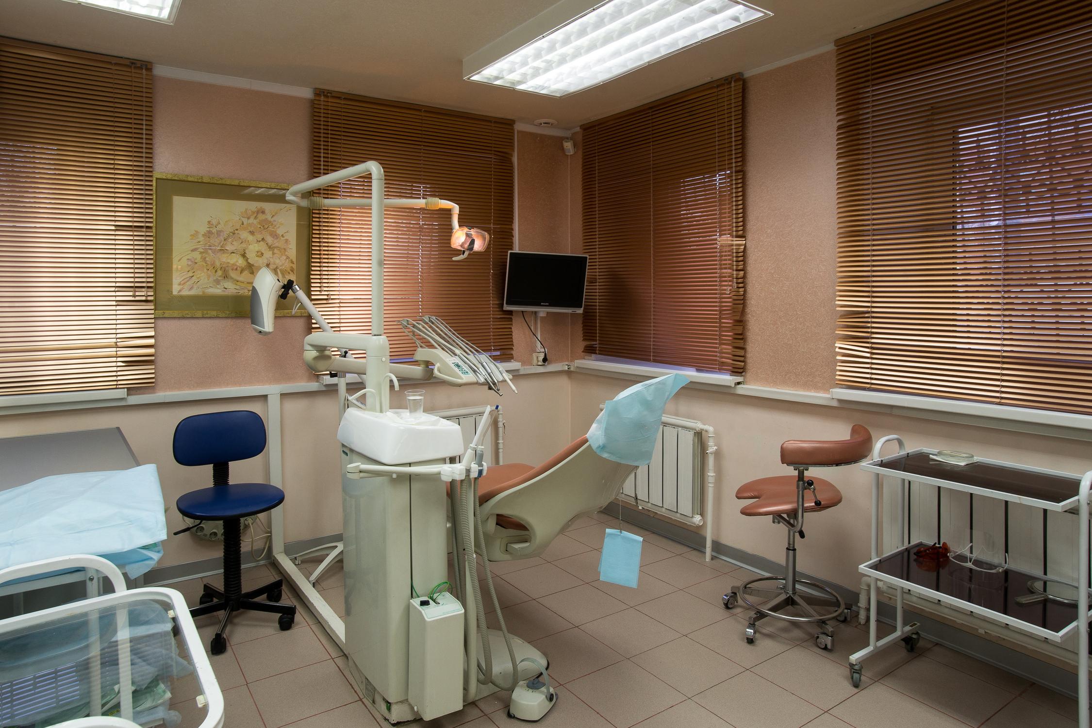 Стоматологическая клиника академия