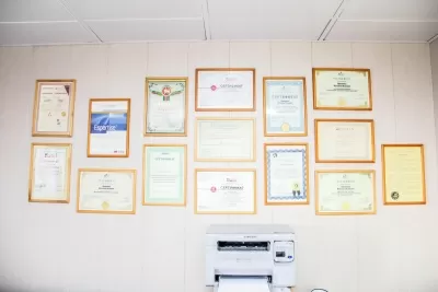 Улыбка-плюс