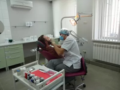 Доктор Стом