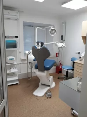 Эстетическая стоматология на проспекте Карла Маркса