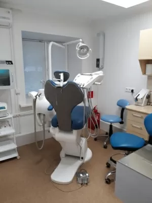 Эстетическая стоматология на проспекте Карла Маркса