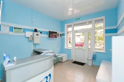 Стоматологическая клиника 32+