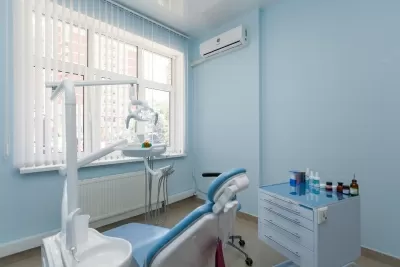 Стоматологическая клиника 32+