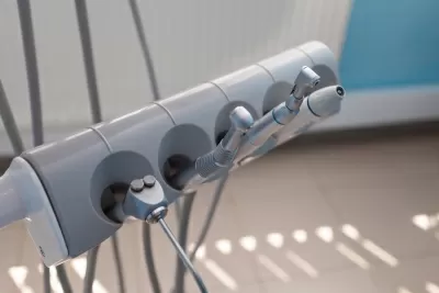 Стоматологическая клиника 32+