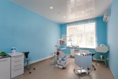 Стоматологическая клиника 32+