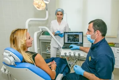 Доктор Дент