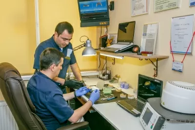 Доктор Дент