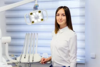 Доктор Стом