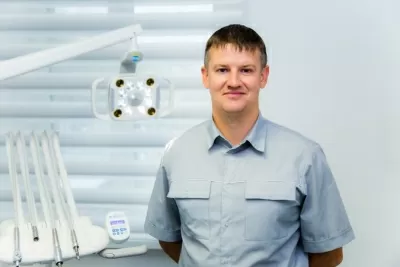 Доктор Стом