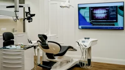 Доктор Дент