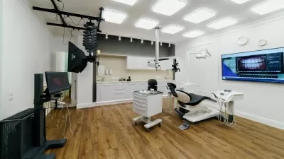 Доктор Дент