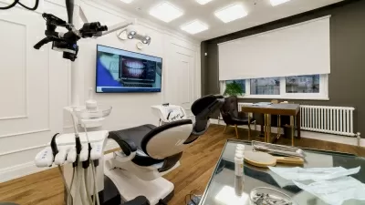 Доктор Дент