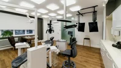 Доктор Дент