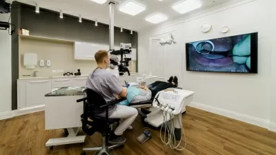 Доктор Дент