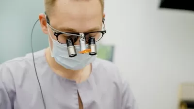 Доктор Дент