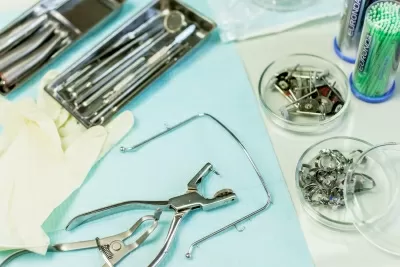 Доктор Дент