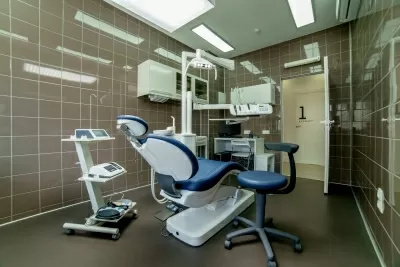 Доктор Дент