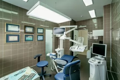 Доктор Дент