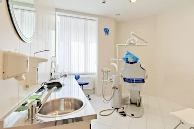 Медицинский центр Тельмана 41 (Центр имплантологии доктора Зорина)