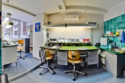 Центр стоматологии в Нефтяниках