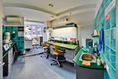 Центр стоматологии в Нефтяниках