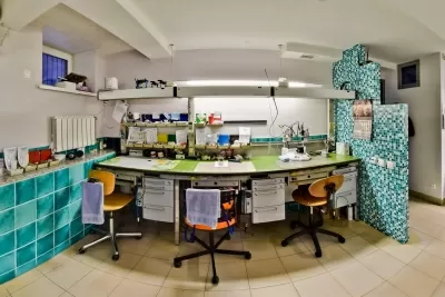 Центр стоматологии в Нефтяниках