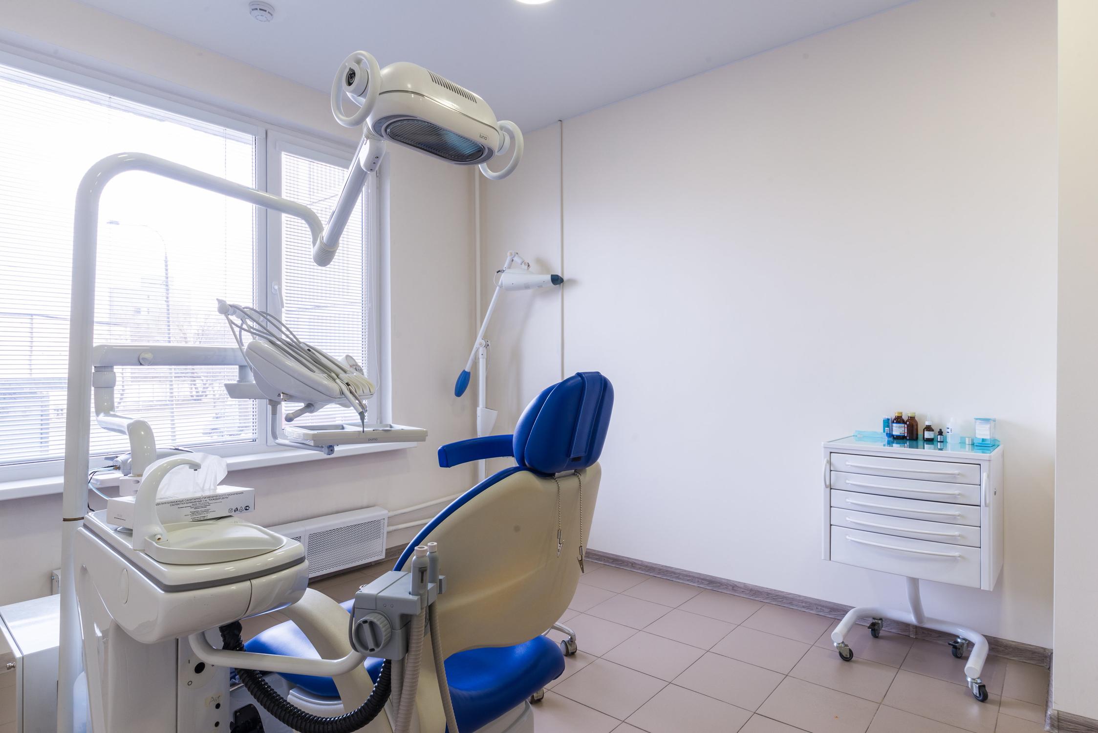 Стоматологические клиники в отрадном