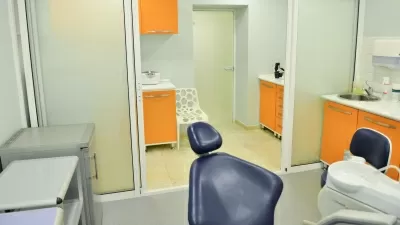 Центр Дентальной Имплантации на улице Правды