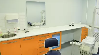 Центр Дентальной Имплантации на улице Правды