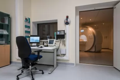 Медицинская клиника НАКФФ