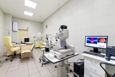 Клиника СМТ (Поликлинический комплекс)