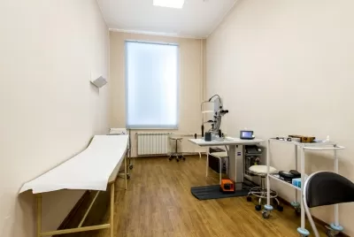 Клиника СМТ (Поликлинический комплекс)