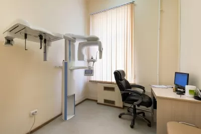 Клиника СМТ (Поликлинический комплекс)