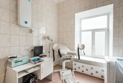 Клиника СМТ (Поликлинический комплекс)