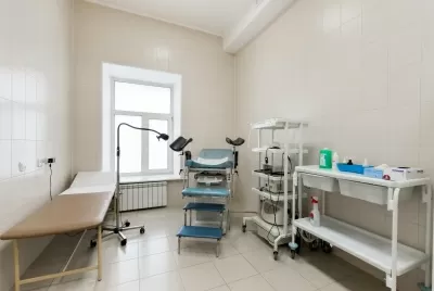 Клиника СМТ (Поликлинический комплекс)